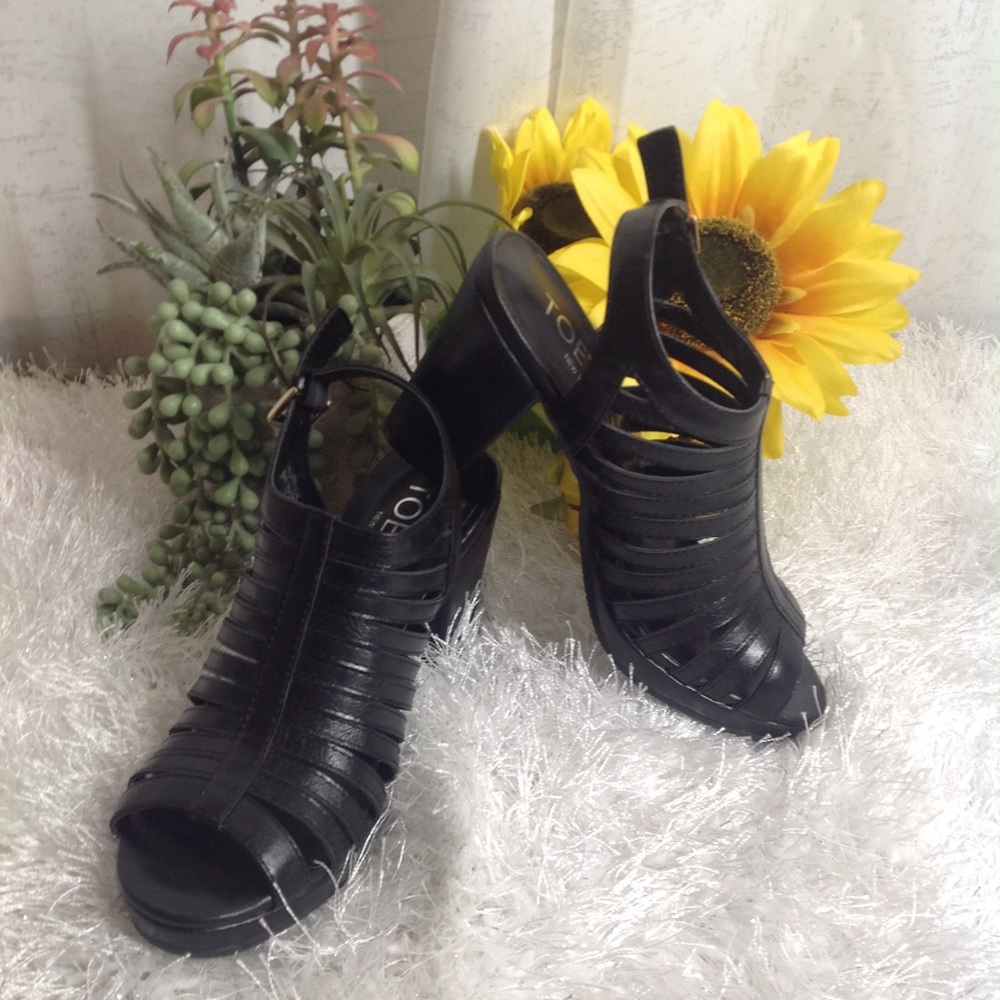 Toetos New York Black Heel Sandals Sz 5